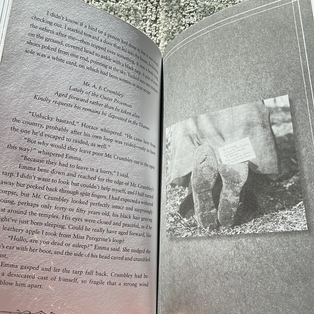 Hollow City~ by Ransom Riggs - Picture 3 of 3